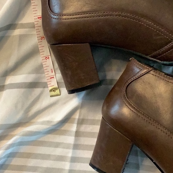 Brown Belle lace up Leather shoes with leather covered heels - Picture 7 of 7